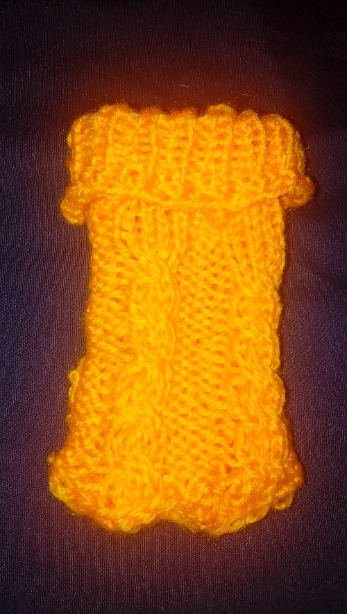 knitted phone holder